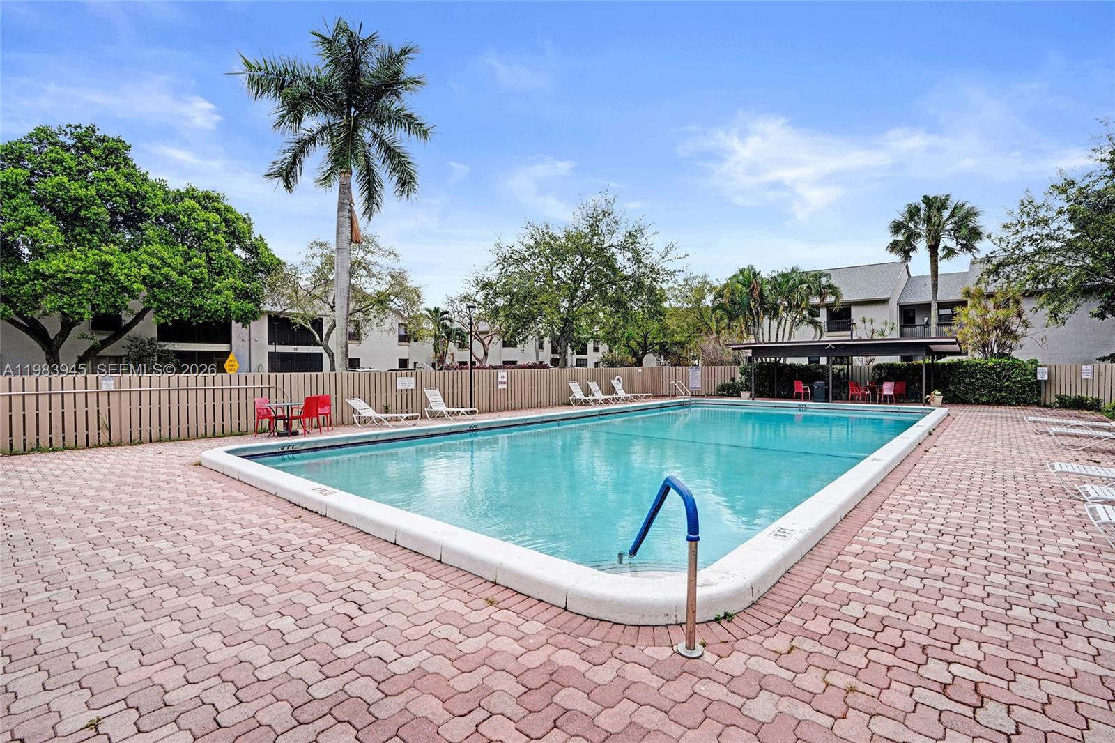 KARANDA VILLAGE VI-B COND - Residential