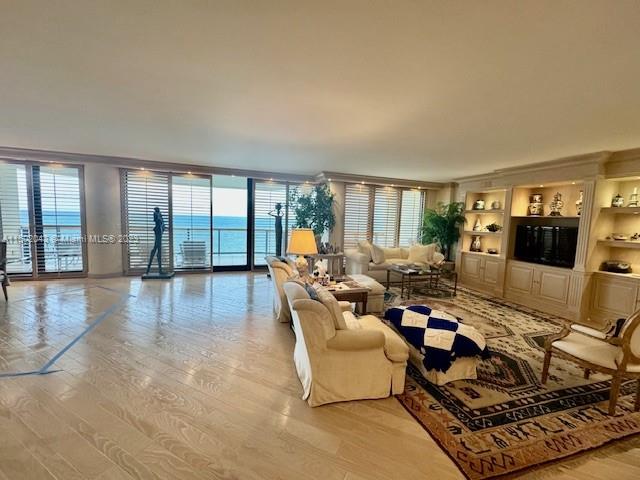 BAL HARBOUR TOWER CONDO - Residential