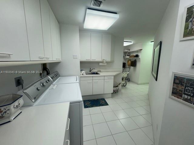 BAL HARBOUR TOWER CONDO - Residential