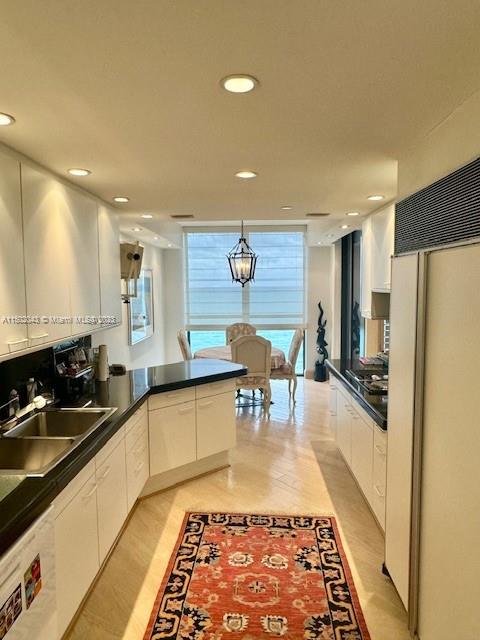 BAL HARBOUR TOWER CONDO - Residential