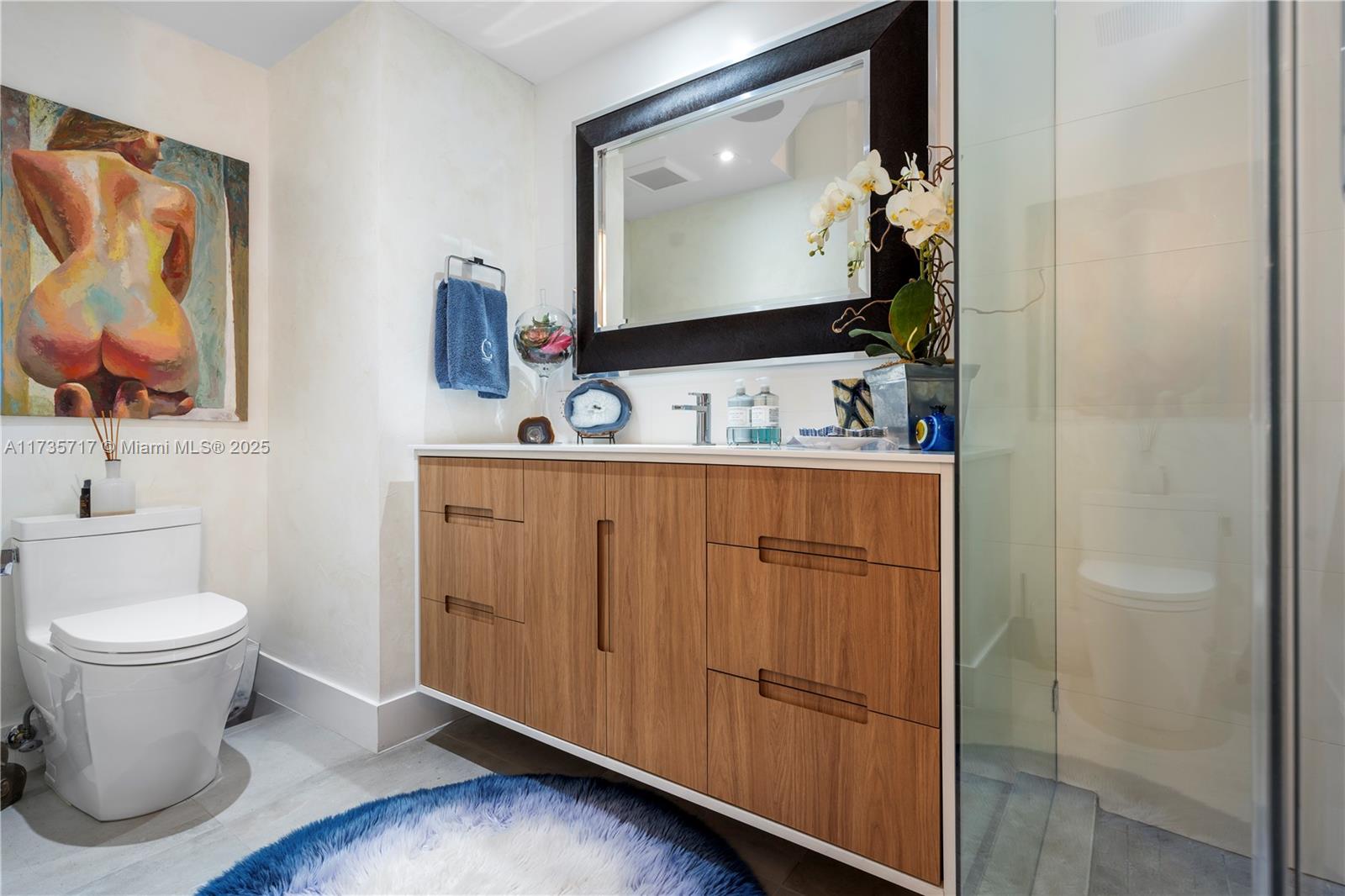 THE GRAND VENETIAN CONDO - Residential