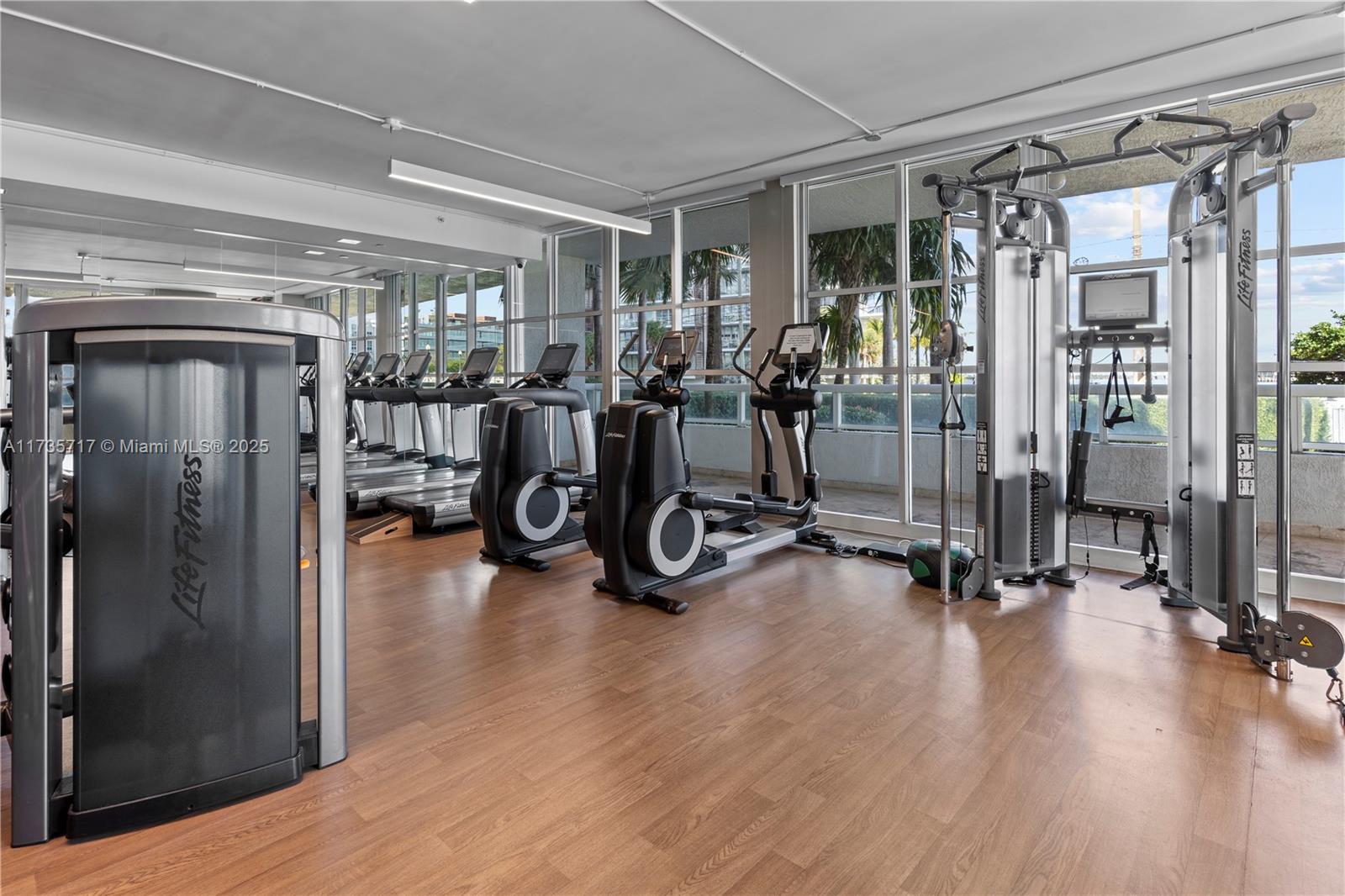 THE GRAND VENETIAN CONDO - Residential