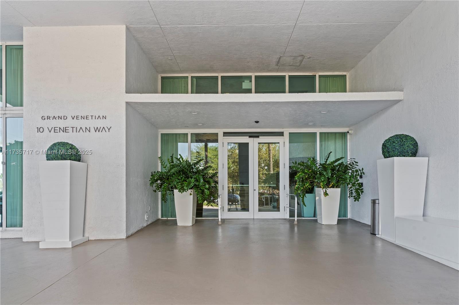 THE GRAND VENETIAN CONDO - Residential