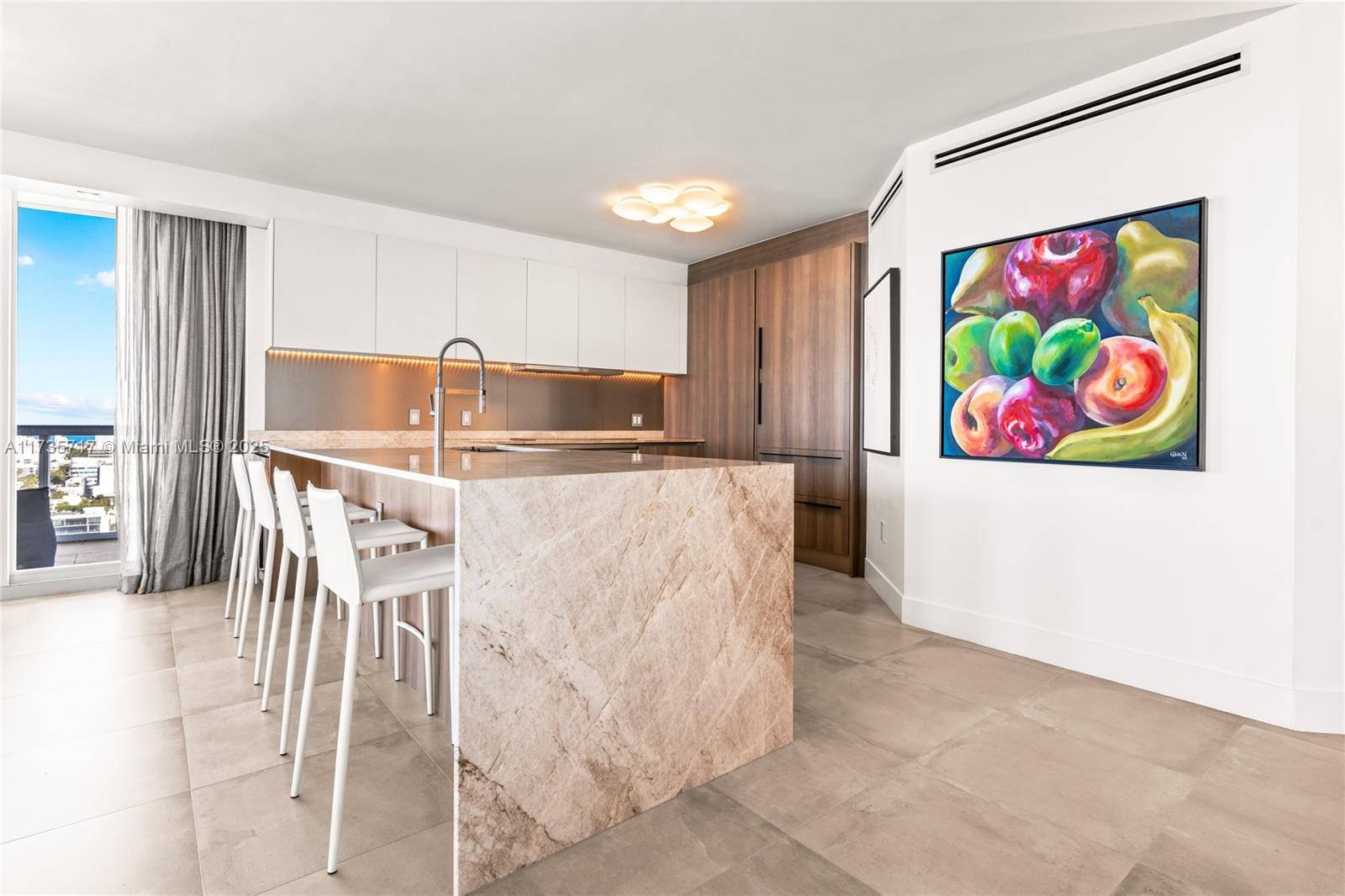 THE GRAND VENETIAN CONDO - Residential