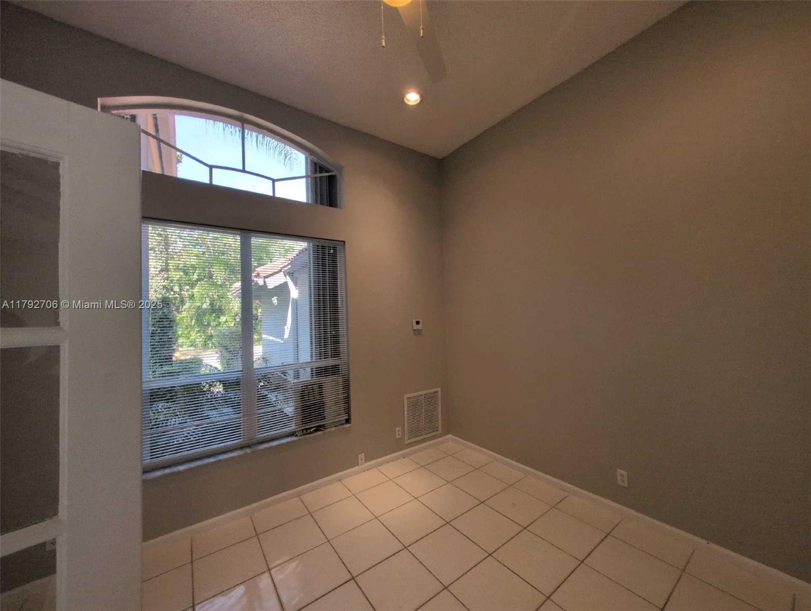 1081 SW 156th Ave