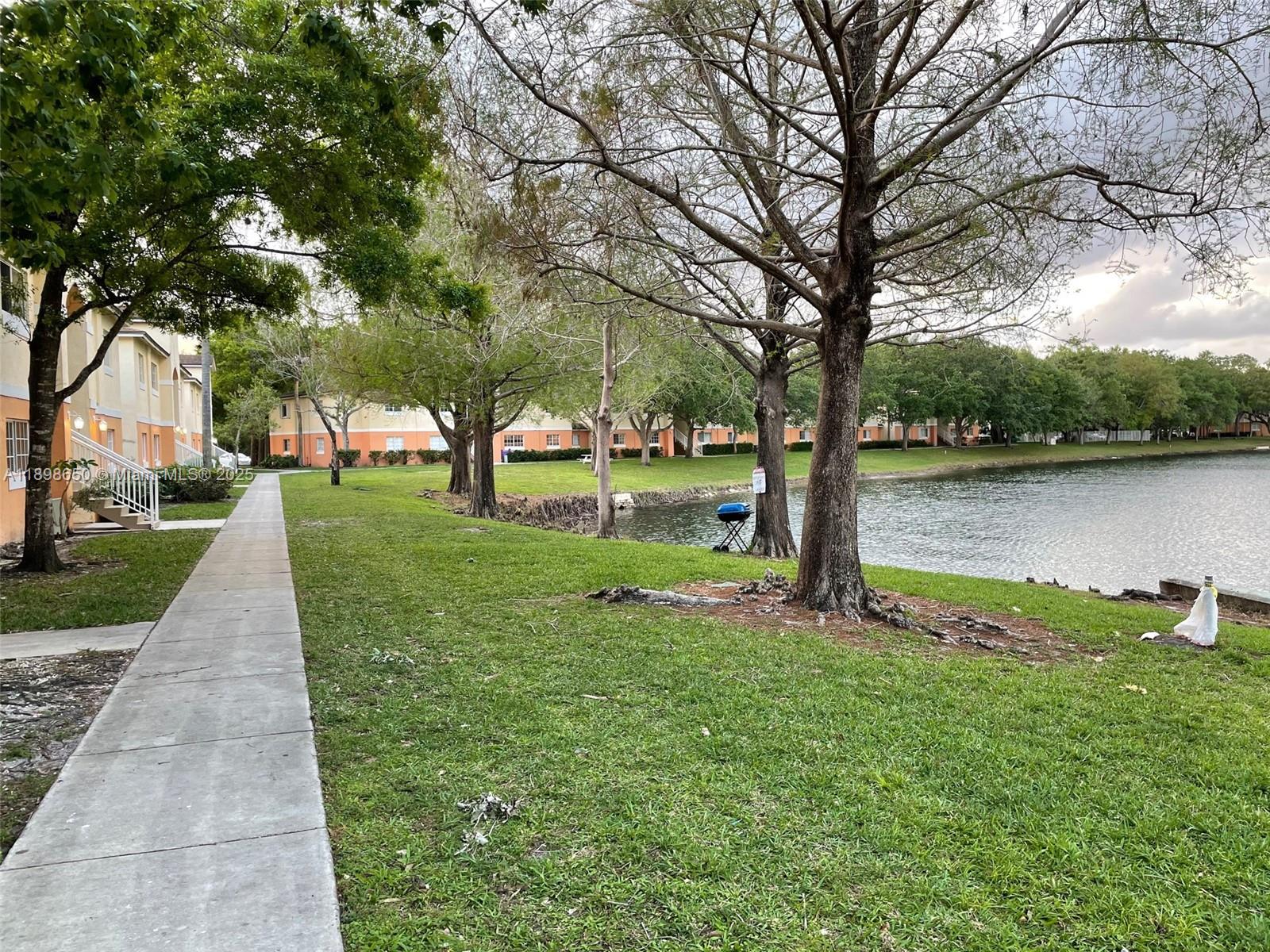 LAKEWOOD AT EMERALD HILLS - Residential