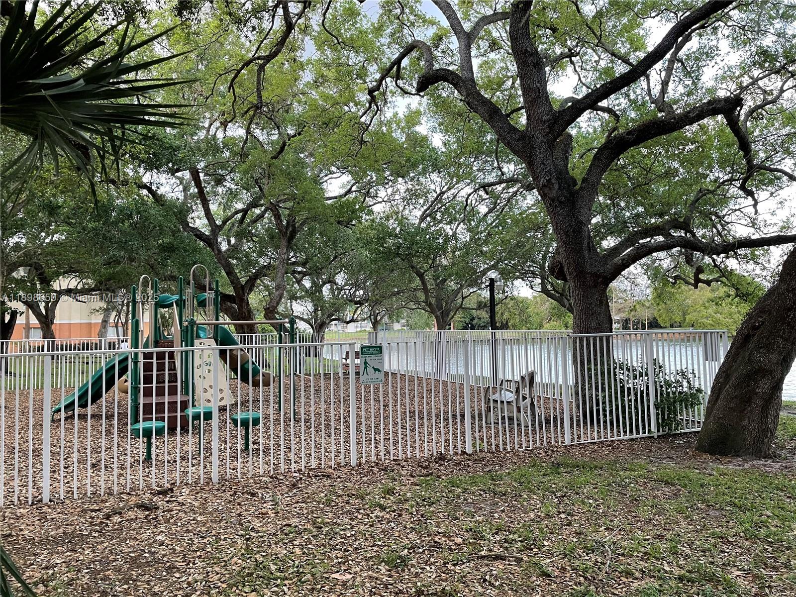 LAKEWOOD AT EMERALD HILLS - Residential