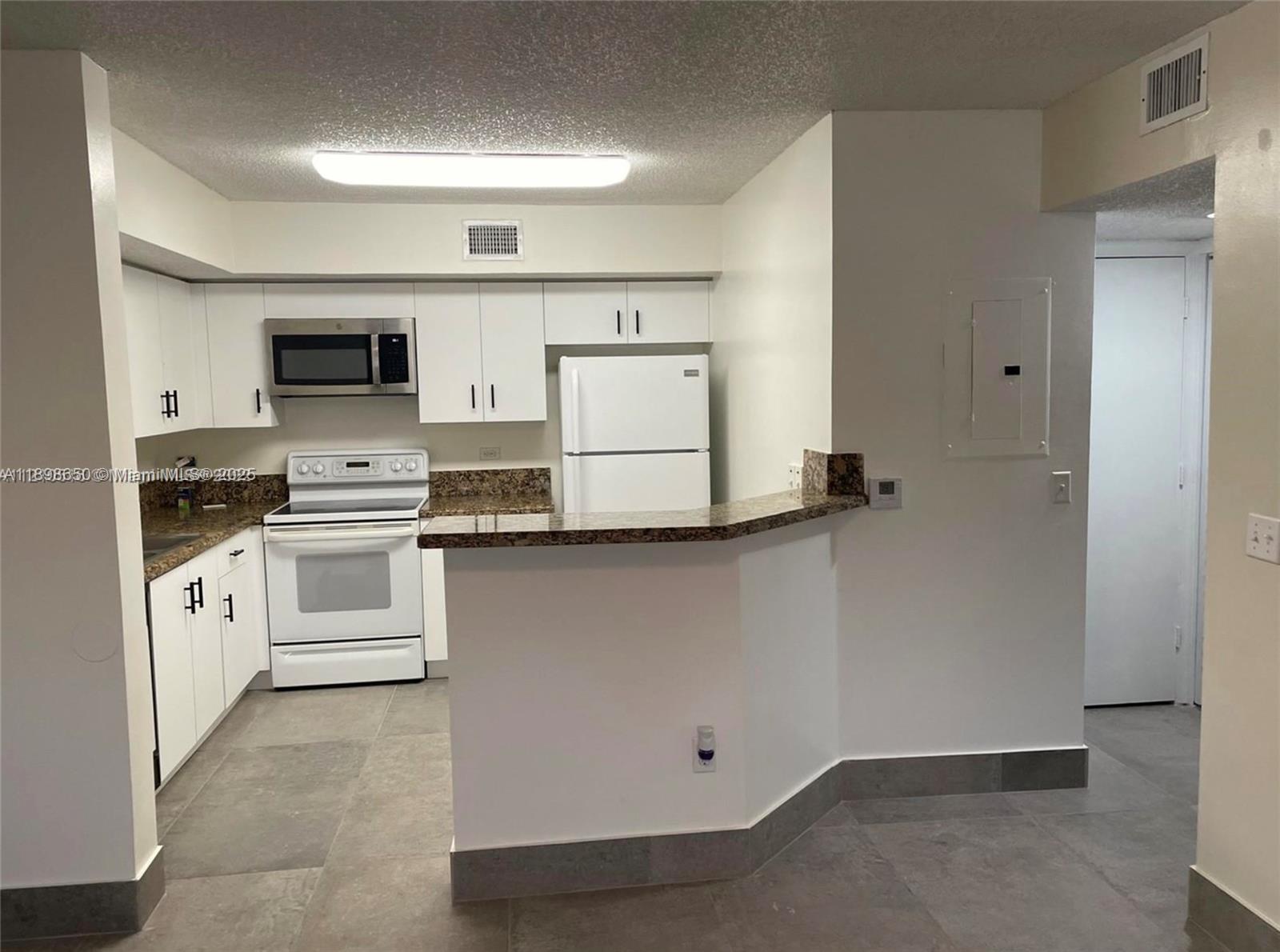 3660 N 56th Ave 609