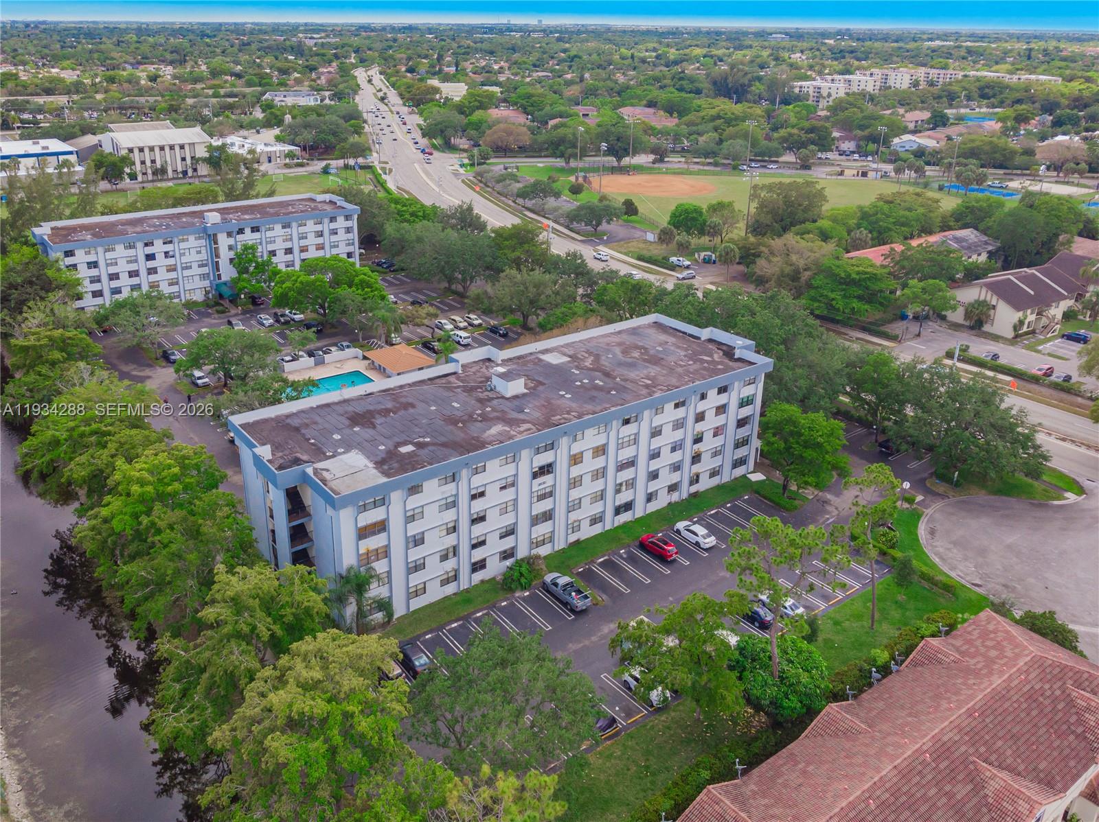 CORAL SPRINGS TOWER CLUB - Residential