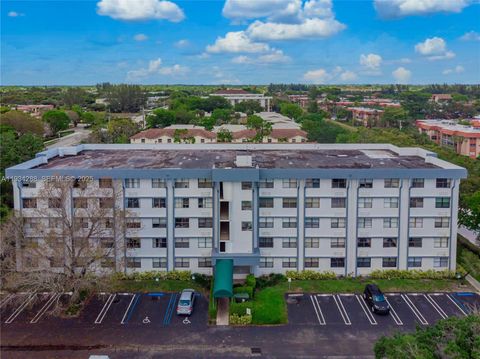 Photo of 2501 Riverside Dr #307-A, Coral Springs, FL 33065 (MLS # A11934288)