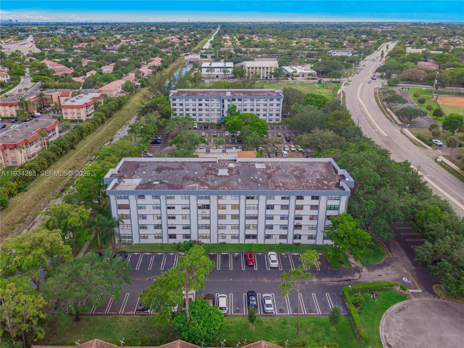 CORAL SPRINGS TOWER CLUB - Residential