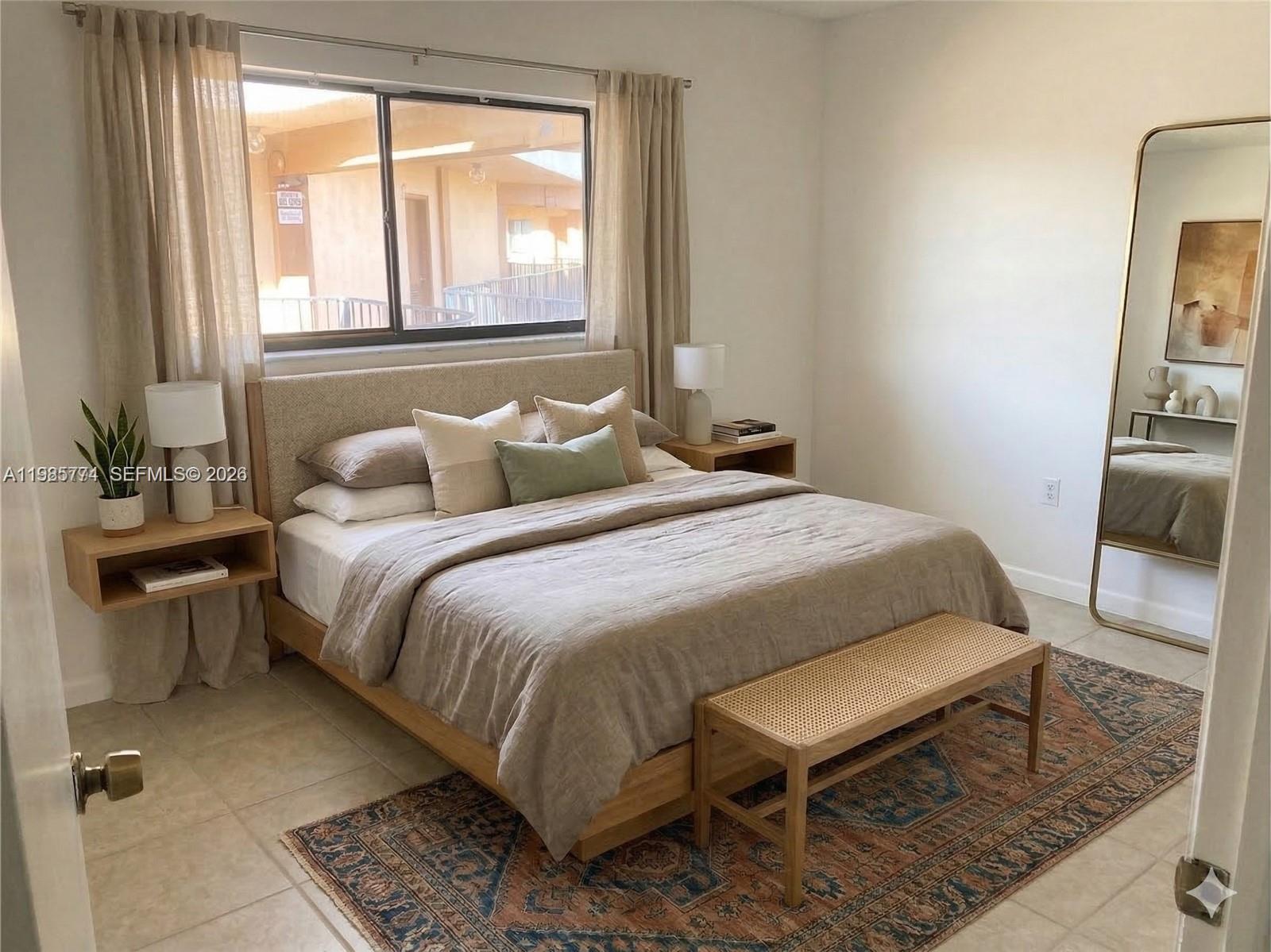 HORIZONS WEST CONDO #2 - Residential