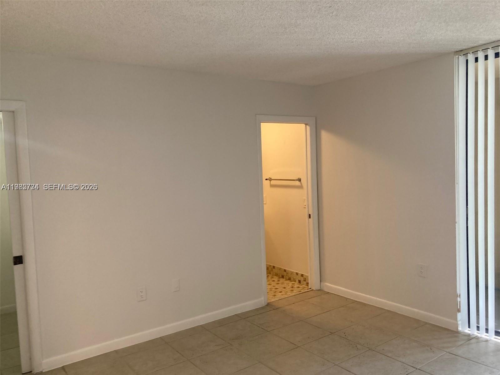 HORIZONS WEST CONDO #2 - Residential