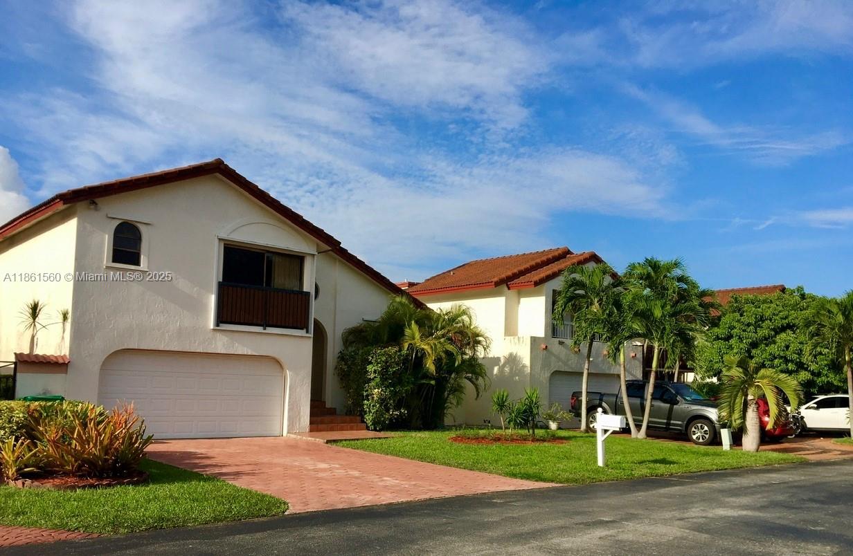 11805 SW 107th Ter