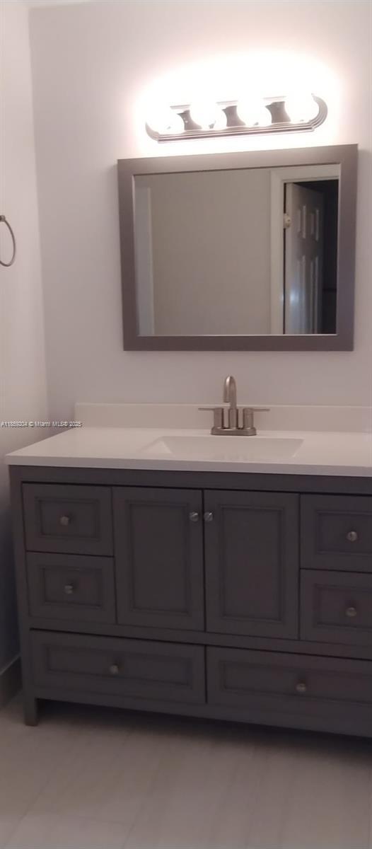 TRELLISES 3 CONDO - Residential Lease