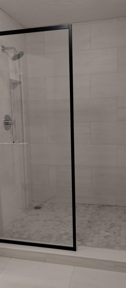 TRELLISES 3 CONDO - Residential Lease