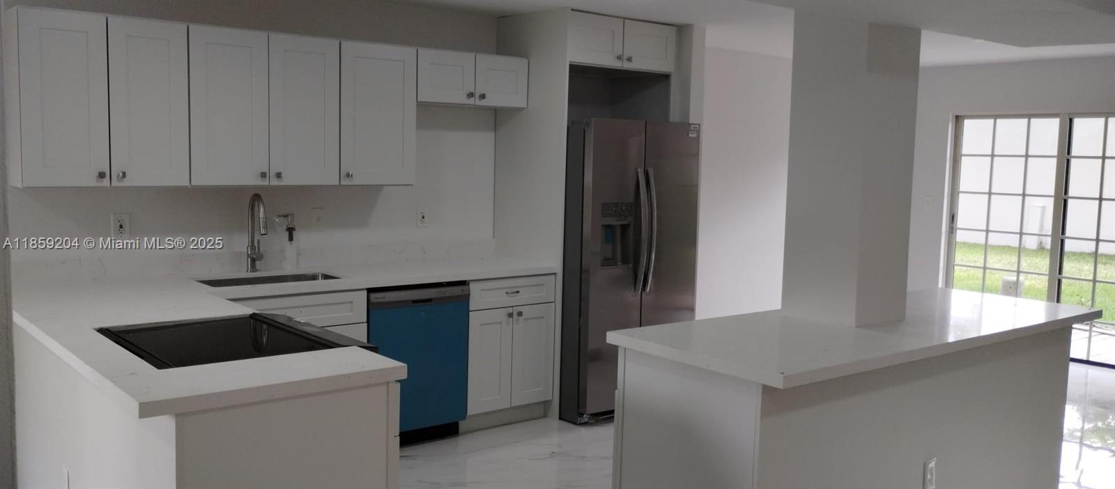 TRELLISES 3 CONDO - Residential Lease