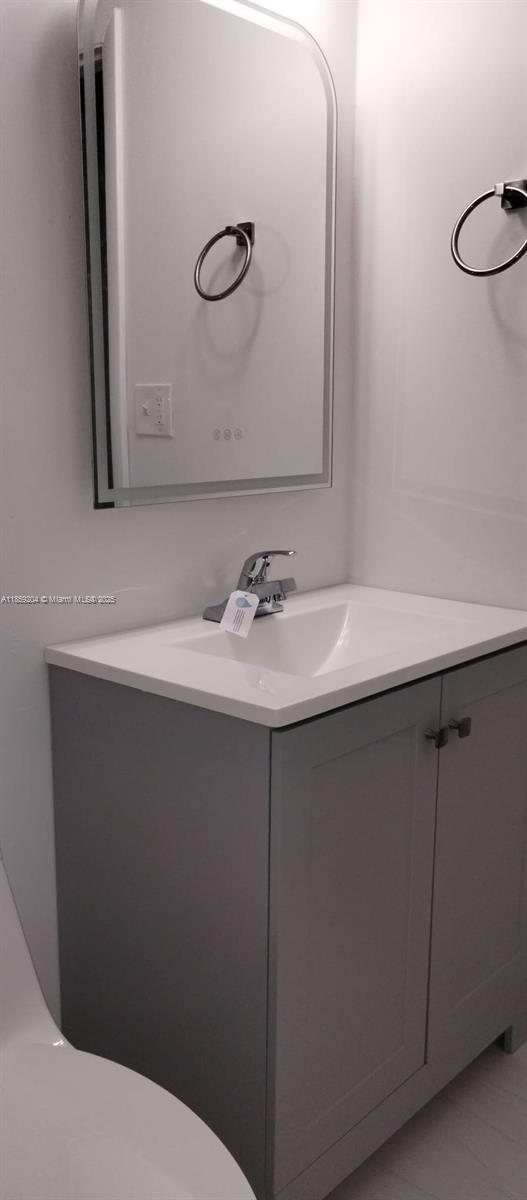 TRELLISES 3 CONDO - Residential Lease