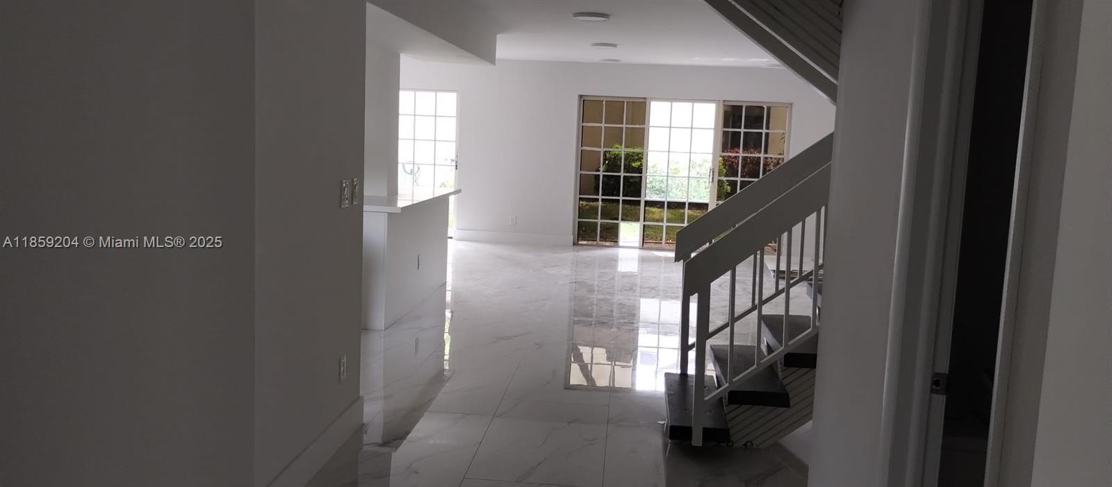 TRELLISES 3 CONDO - Residential Lease