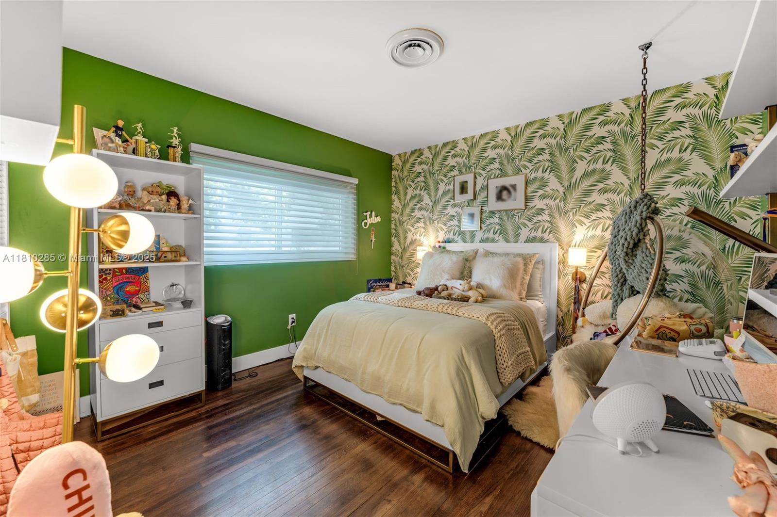 BAY HEIGHTS - Residential