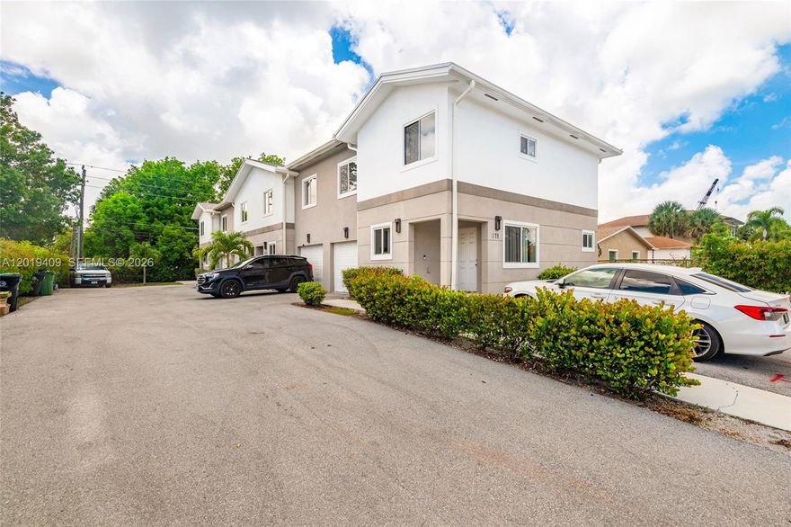 Welcome to Progresso! Find here a unique Cash Cow investment property, all currently leased! This unique property is a newer construction, large building in the heart of Fort Lauderdale that consists of 4 townhouses with a garage and assigned space in front. Each unit can be bought and sold individually. All units have been fully remodeled and are modern. This property is in very central location, minutes from Downtown Fort Lauderdale, 441, Major highways, the Beach, Etc.. No HOA!!