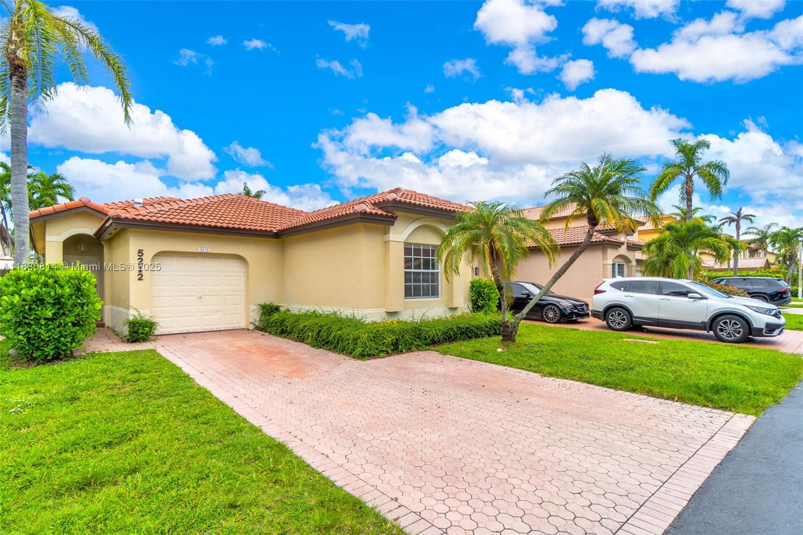 5212 NW 112th Ct .