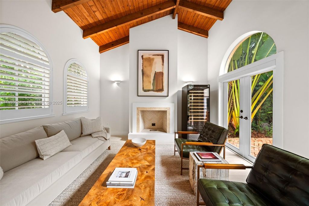 Photo of 1516 Certosa Ave, Coral Gables, FL 33146 (MLS # A11920961)