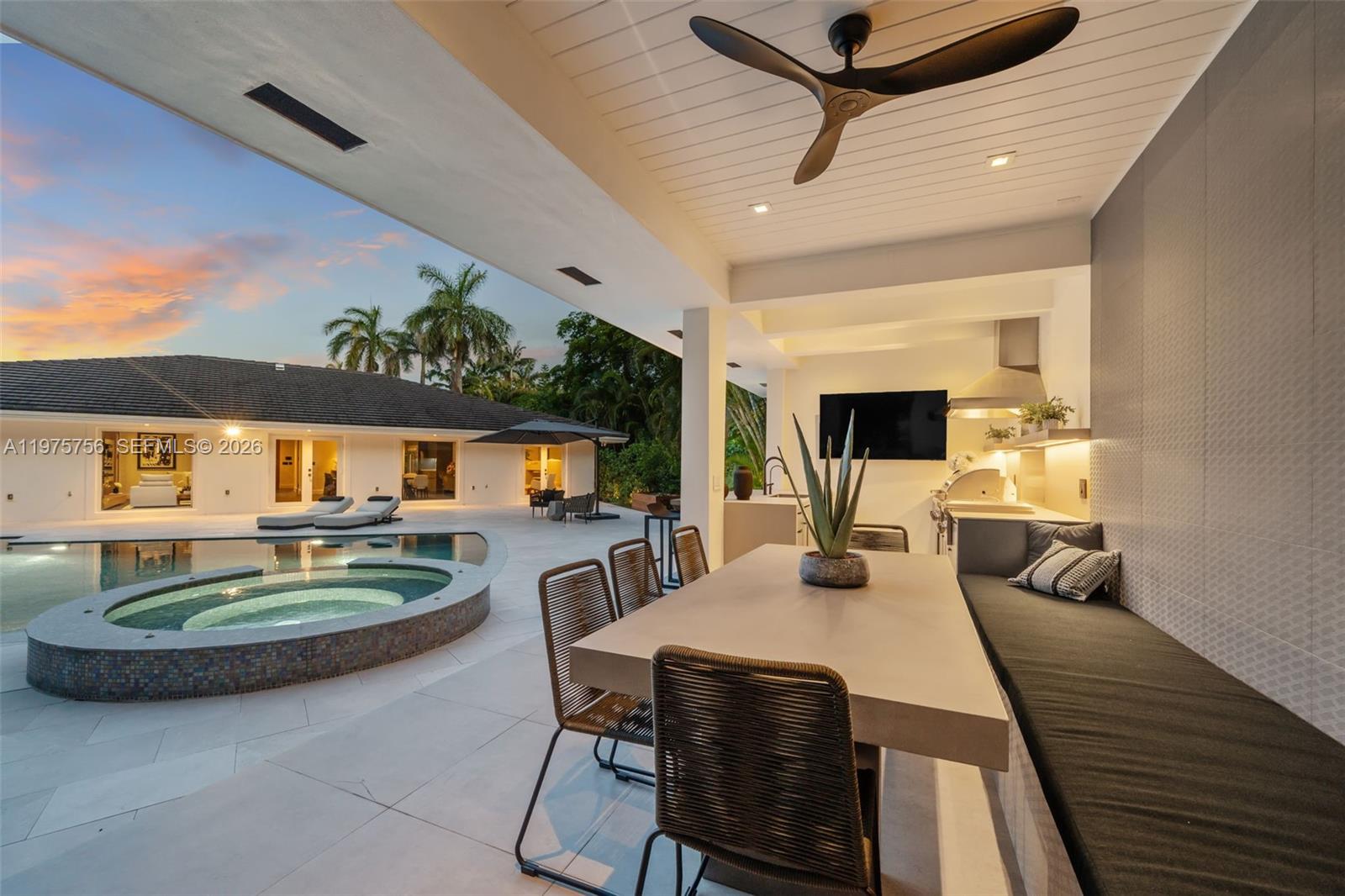 BAY POINT - Residential Lease