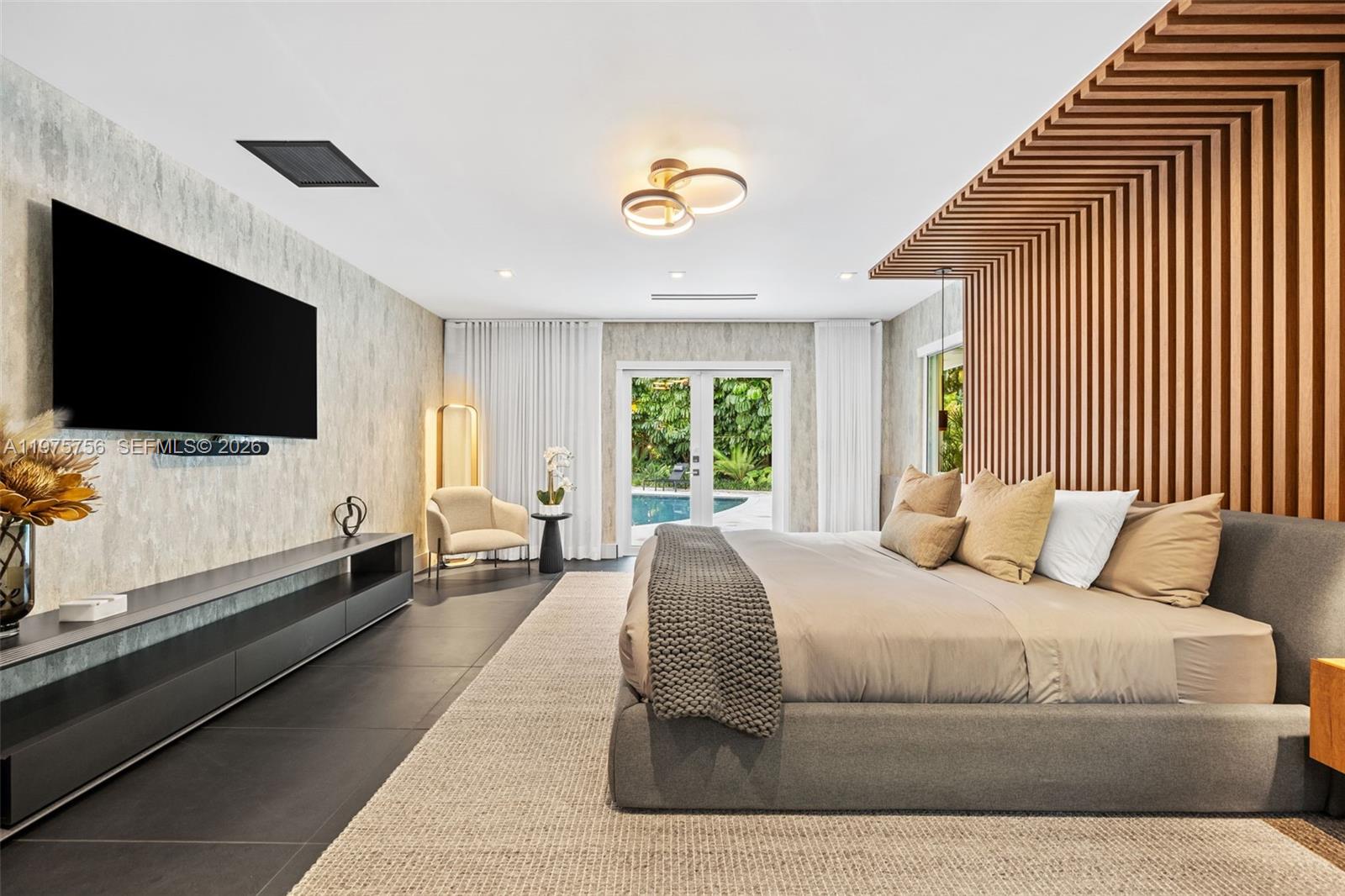 BAY POINT - Residential Lease