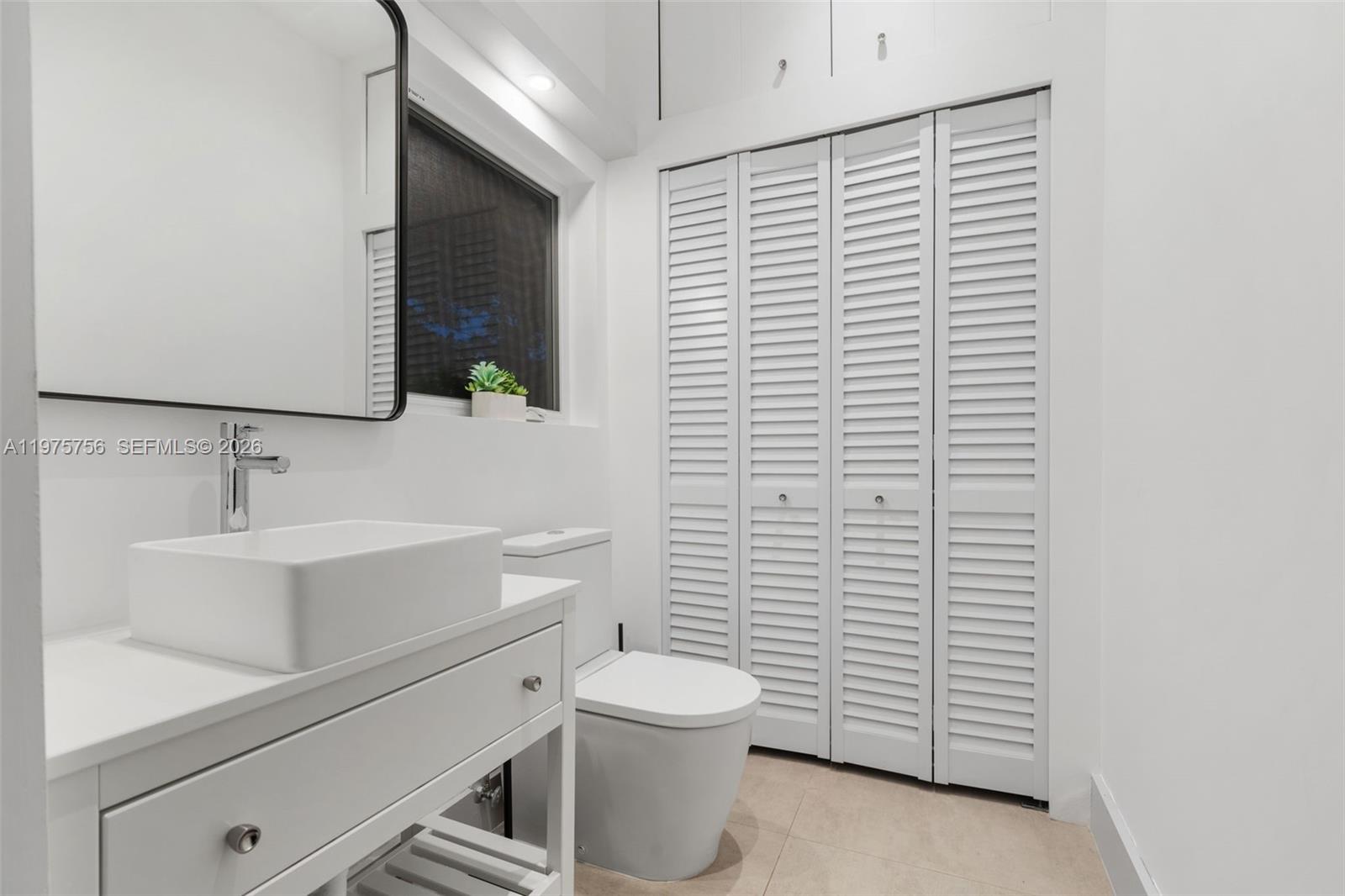 BAY POINT - Residential Lease