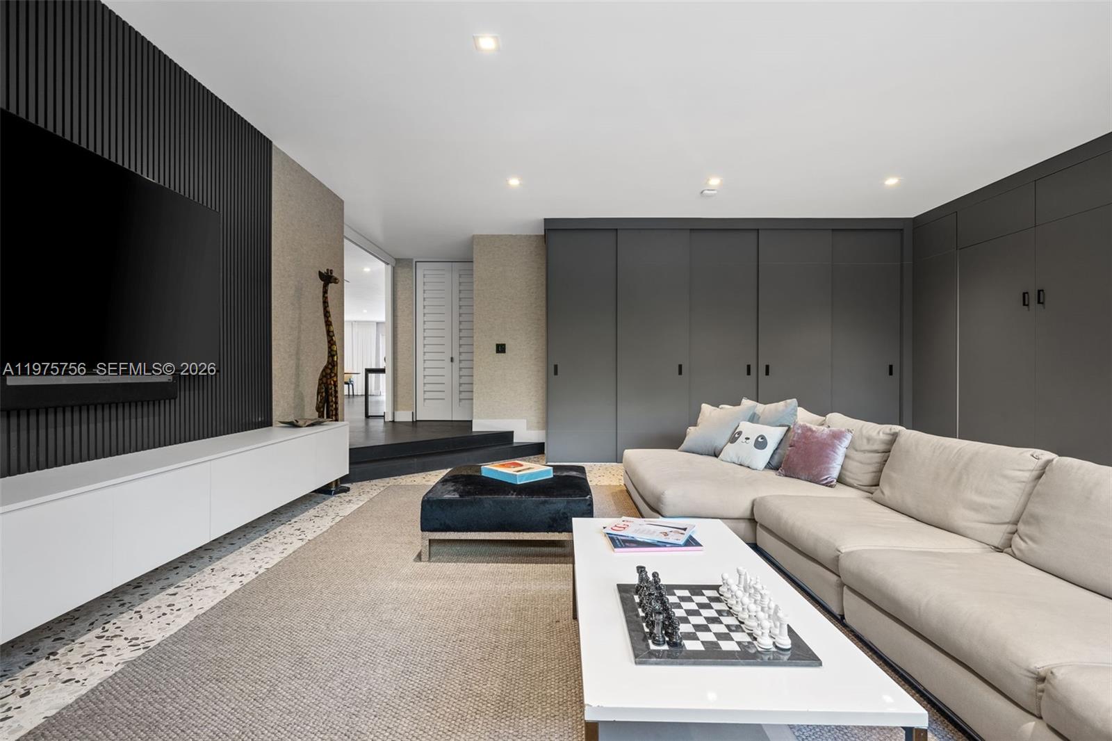 BAY POINT - Residential Lease