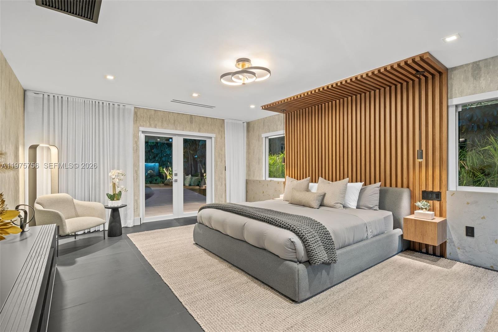 BAY POINT - Residential Lease