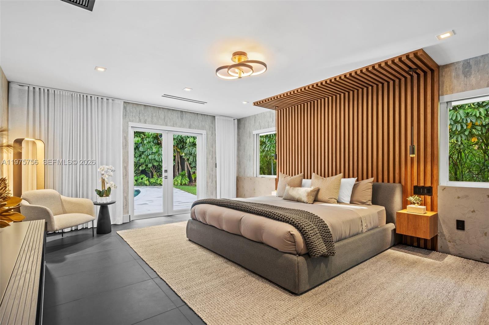BAY POINT - Residential Lease