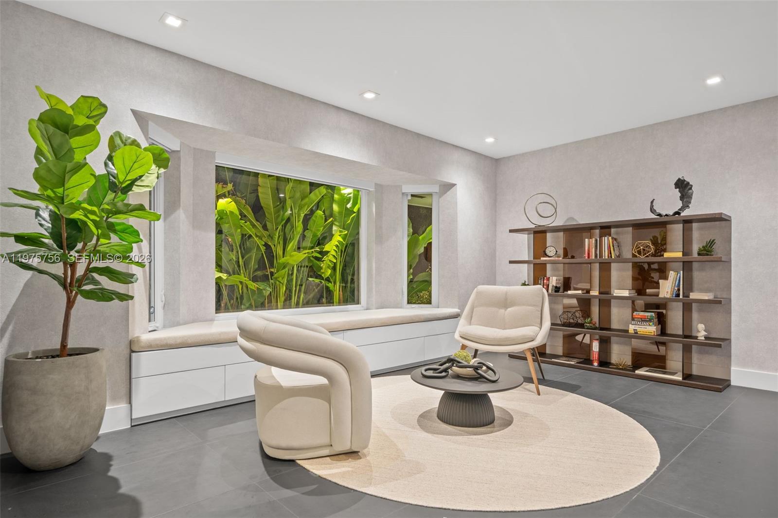 BAY POINT - Residential Lease