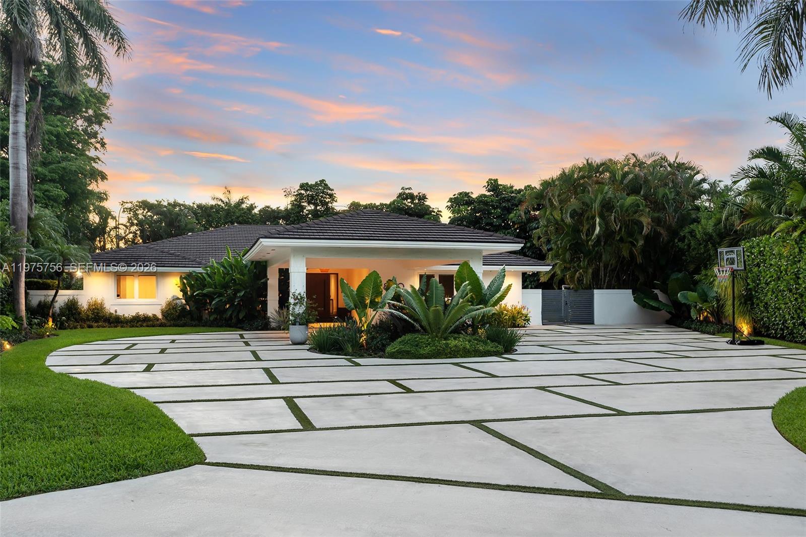 BAY POINT - Residential Lease