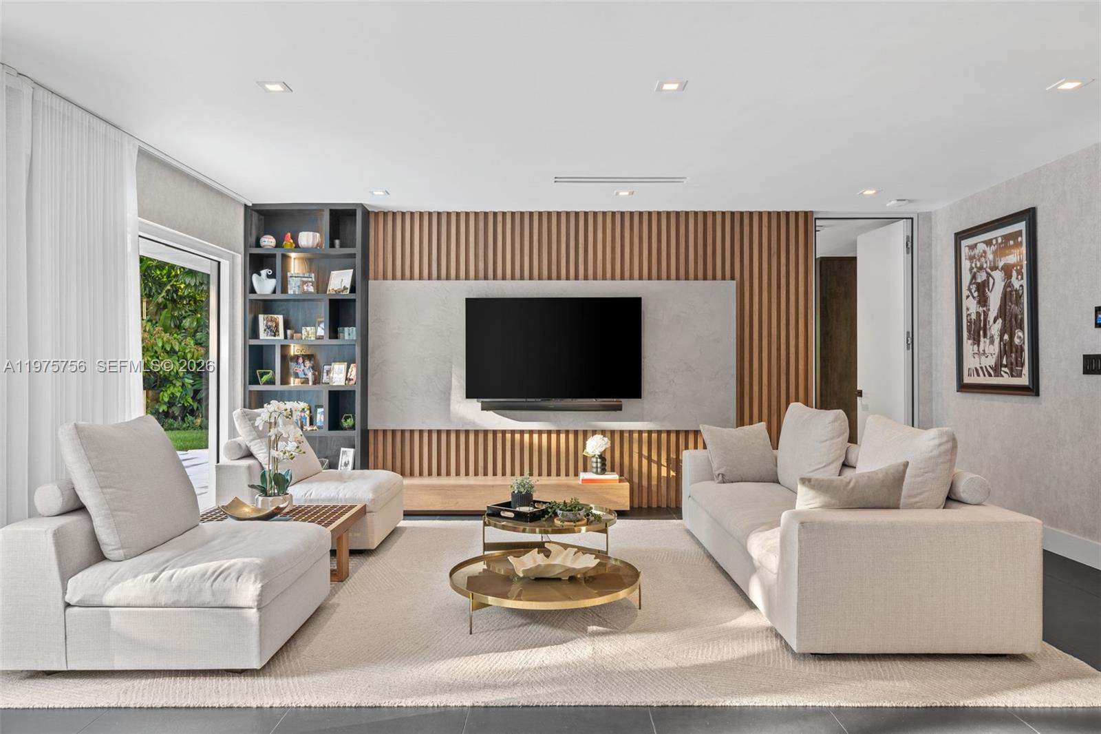 BAY POINT - Residential Lease