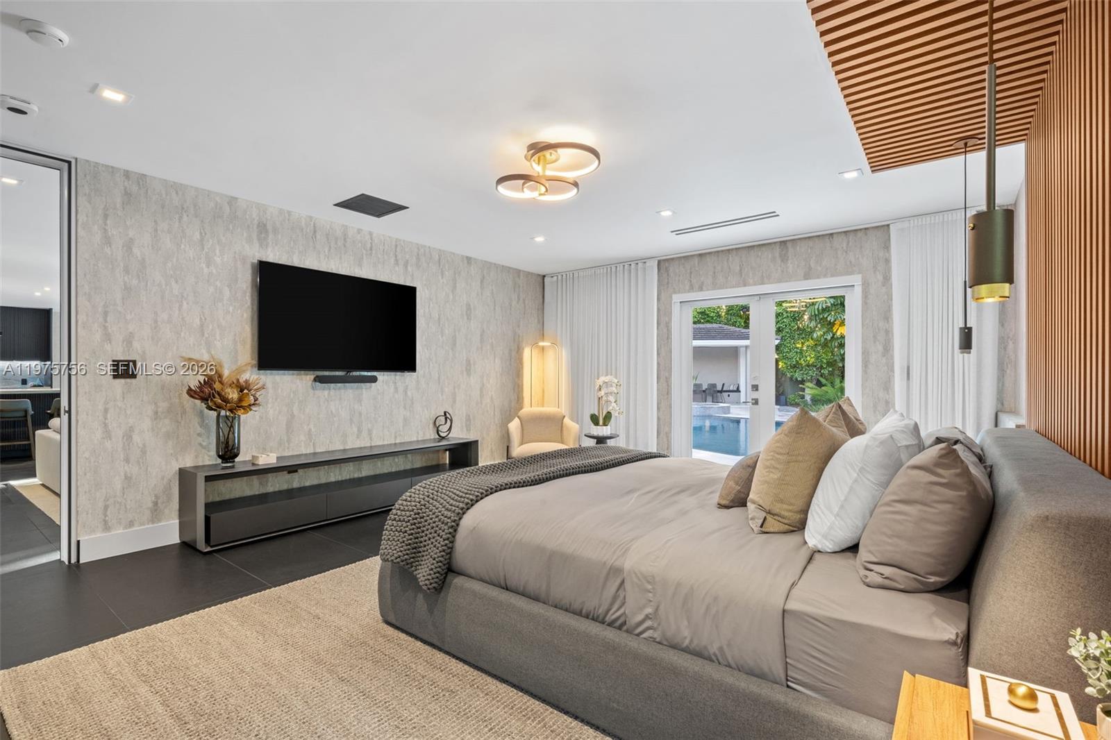 BAY POINT - Residential Lease