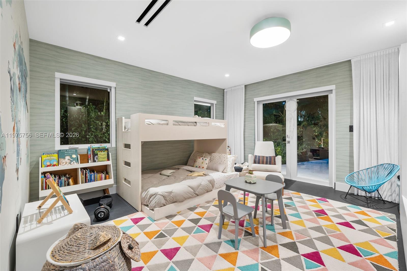 BAY POINT - Residential Lease