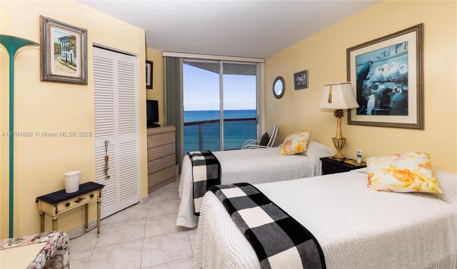 THE STERLING CONDO - Residential