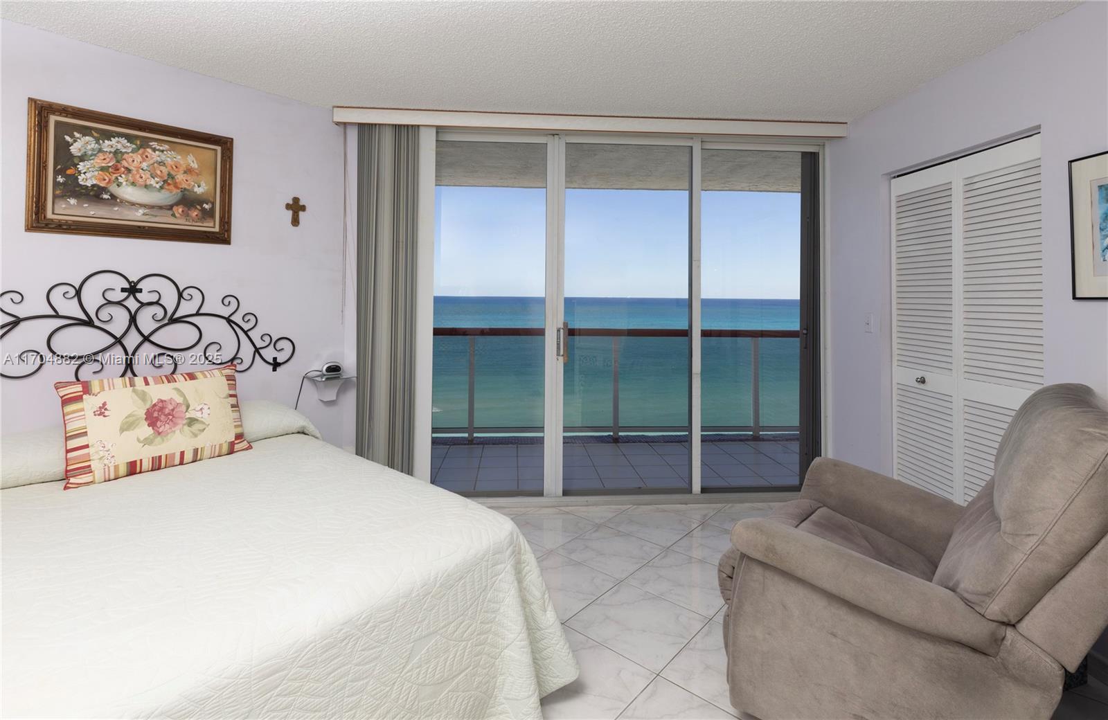 THE STERLING CONDO - Residential
