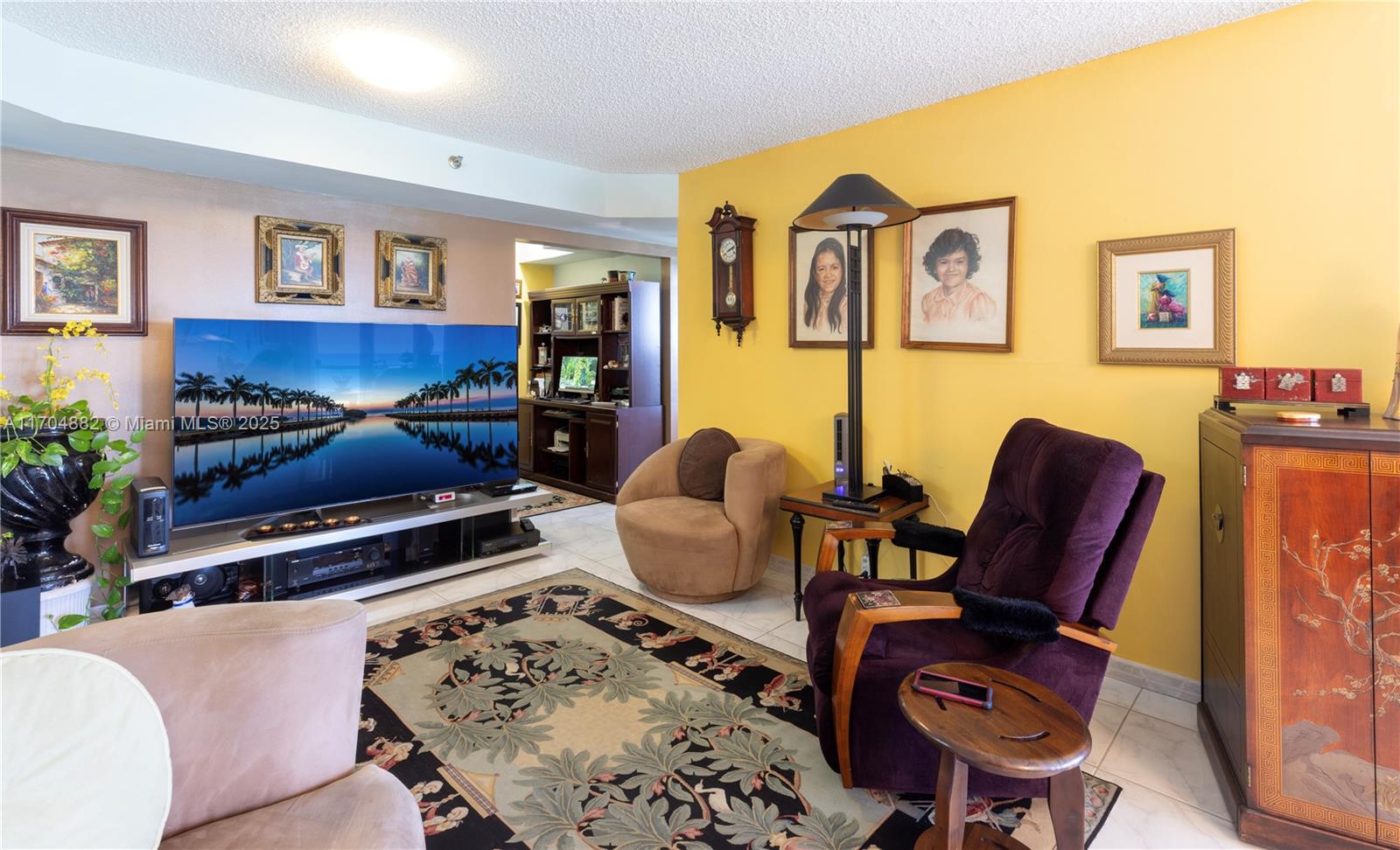 THE STERLING CONDO - Residential