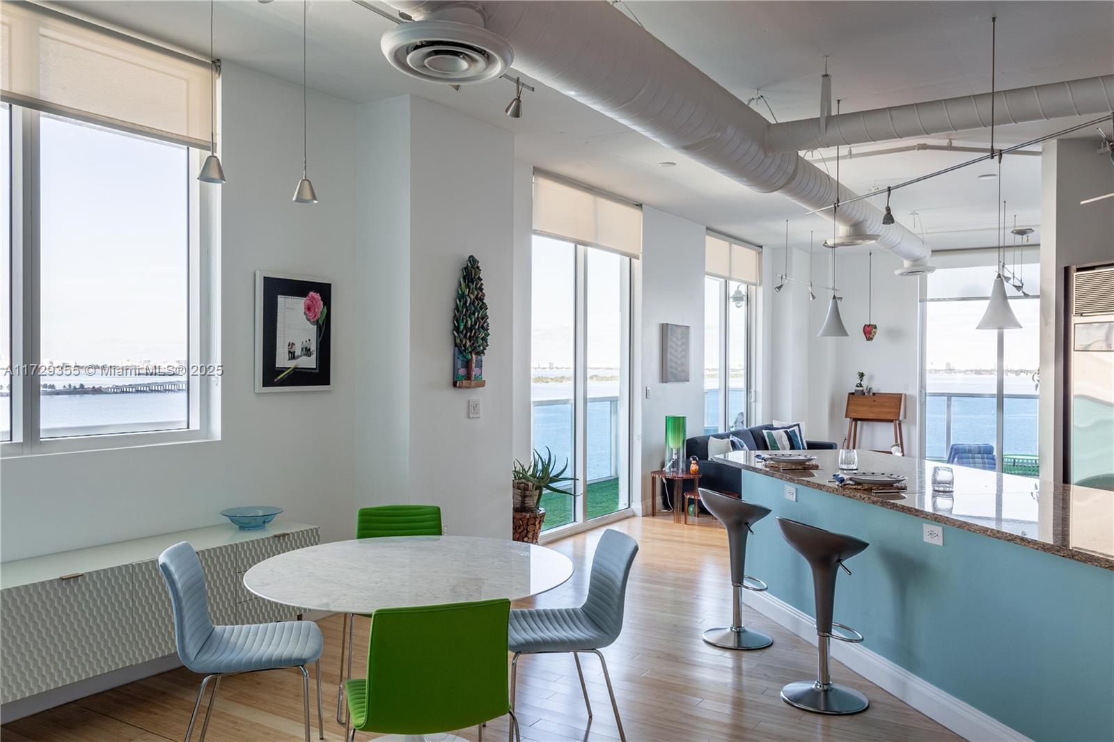 STAR LOFTS ON THE BAY CON - Residential