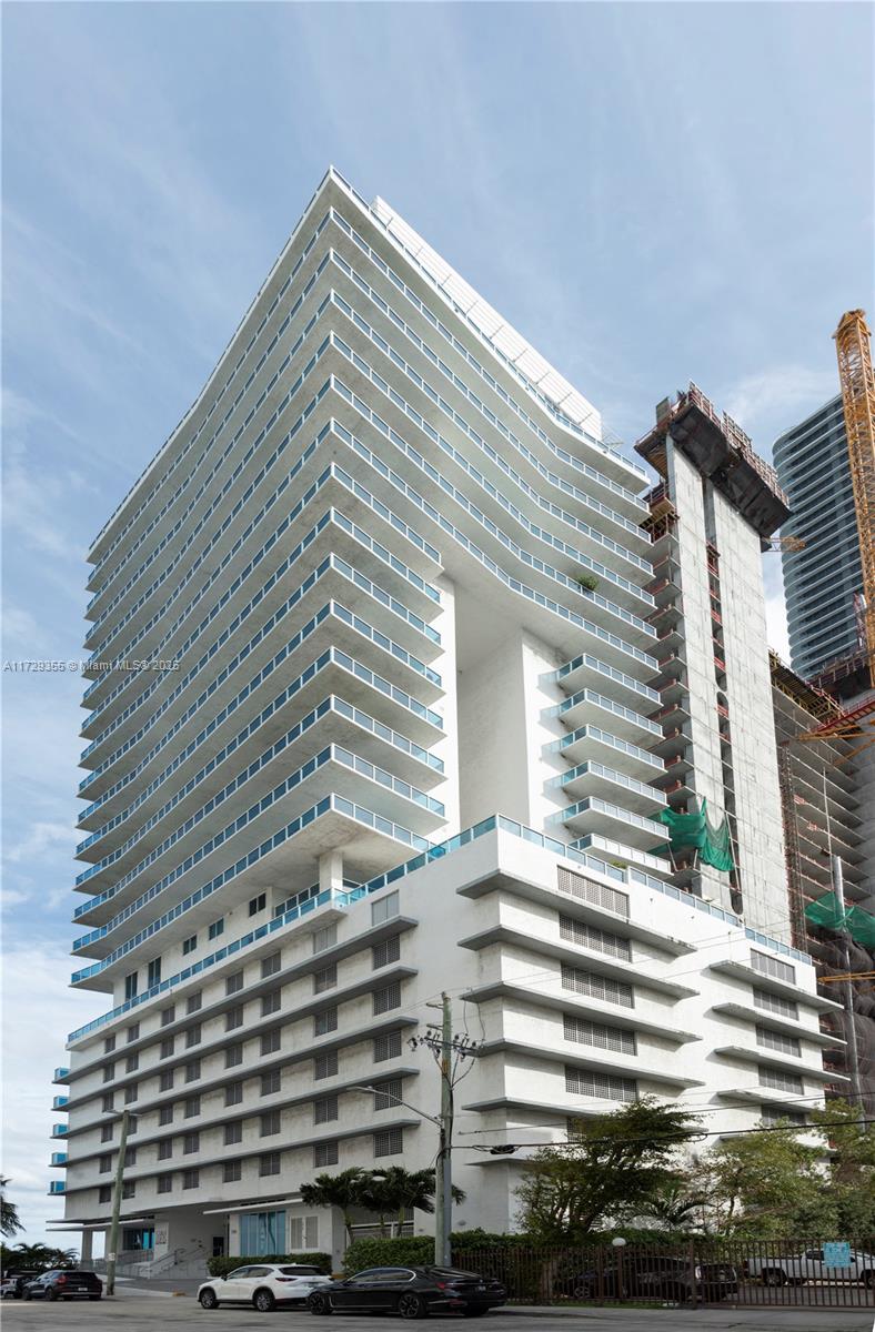 STAR LOFTS ON THE BAY CON - Residential