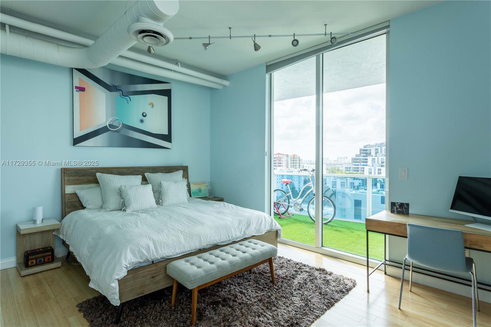 STAR LOFTS ON THE BAY CON - Residential