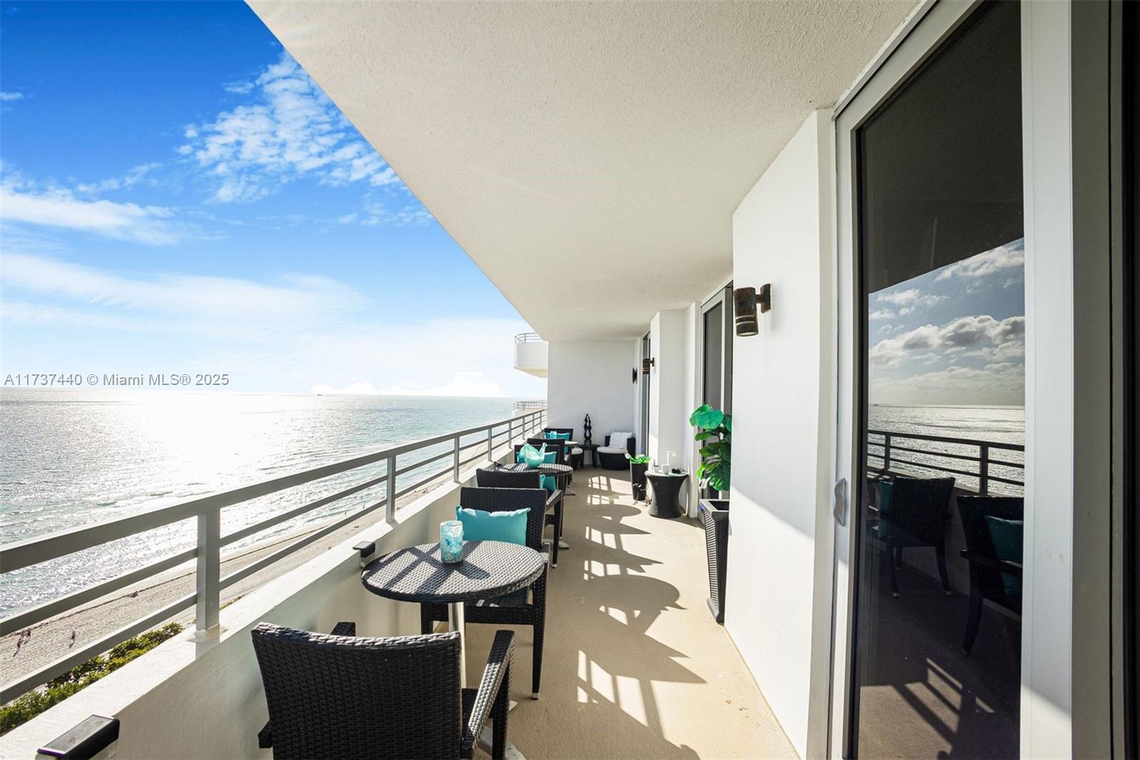 5555 Collins Ave 16L