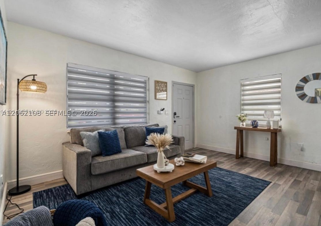 1021 NW 37th Ave