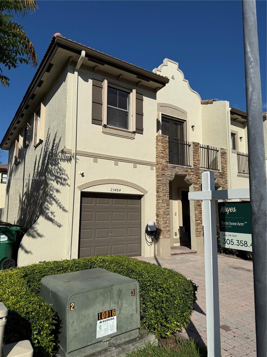 SILVER PALM EAST SEC THRE - Residential