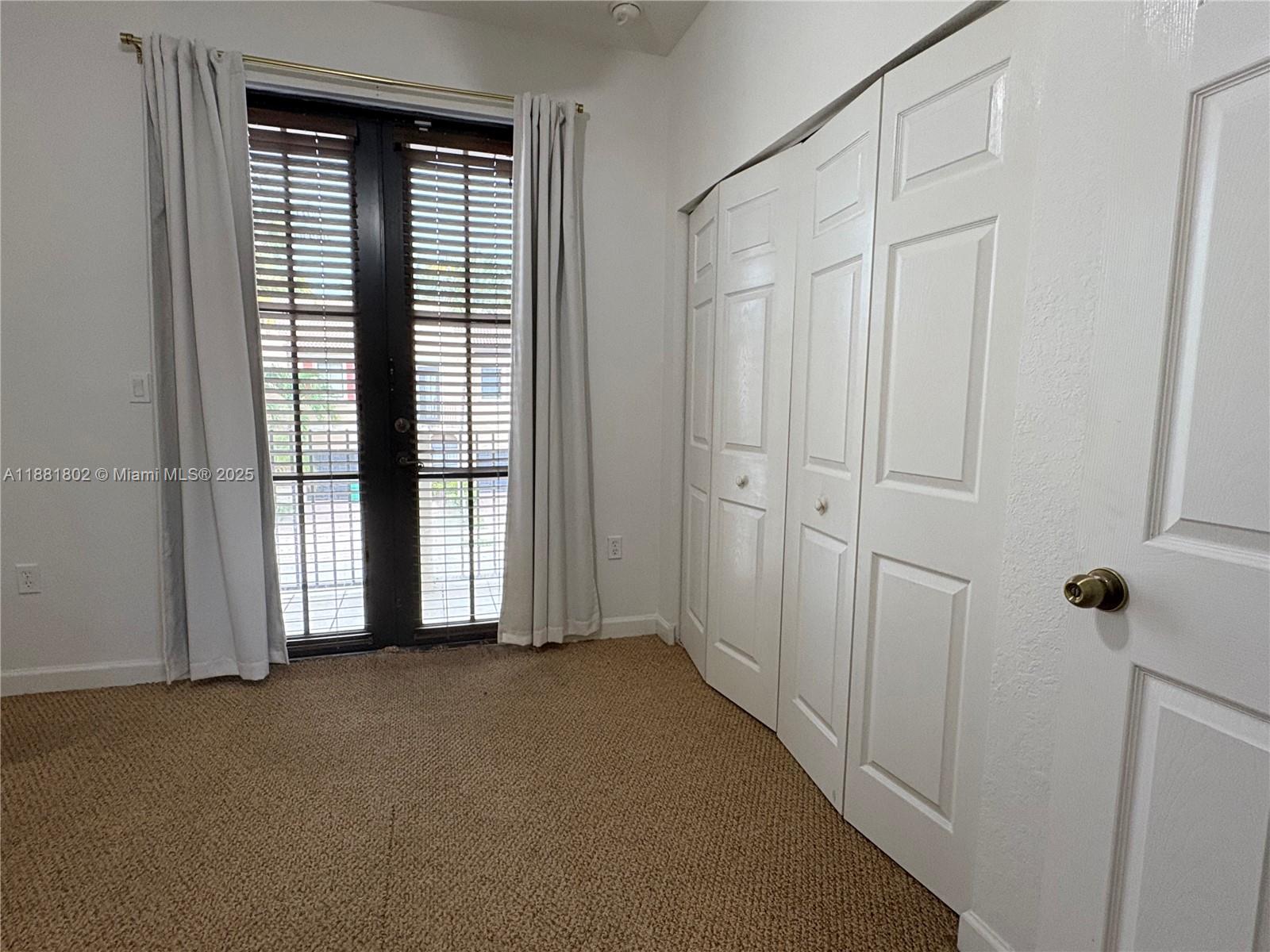 SILVER PALM EAST SEC THRE - Residential