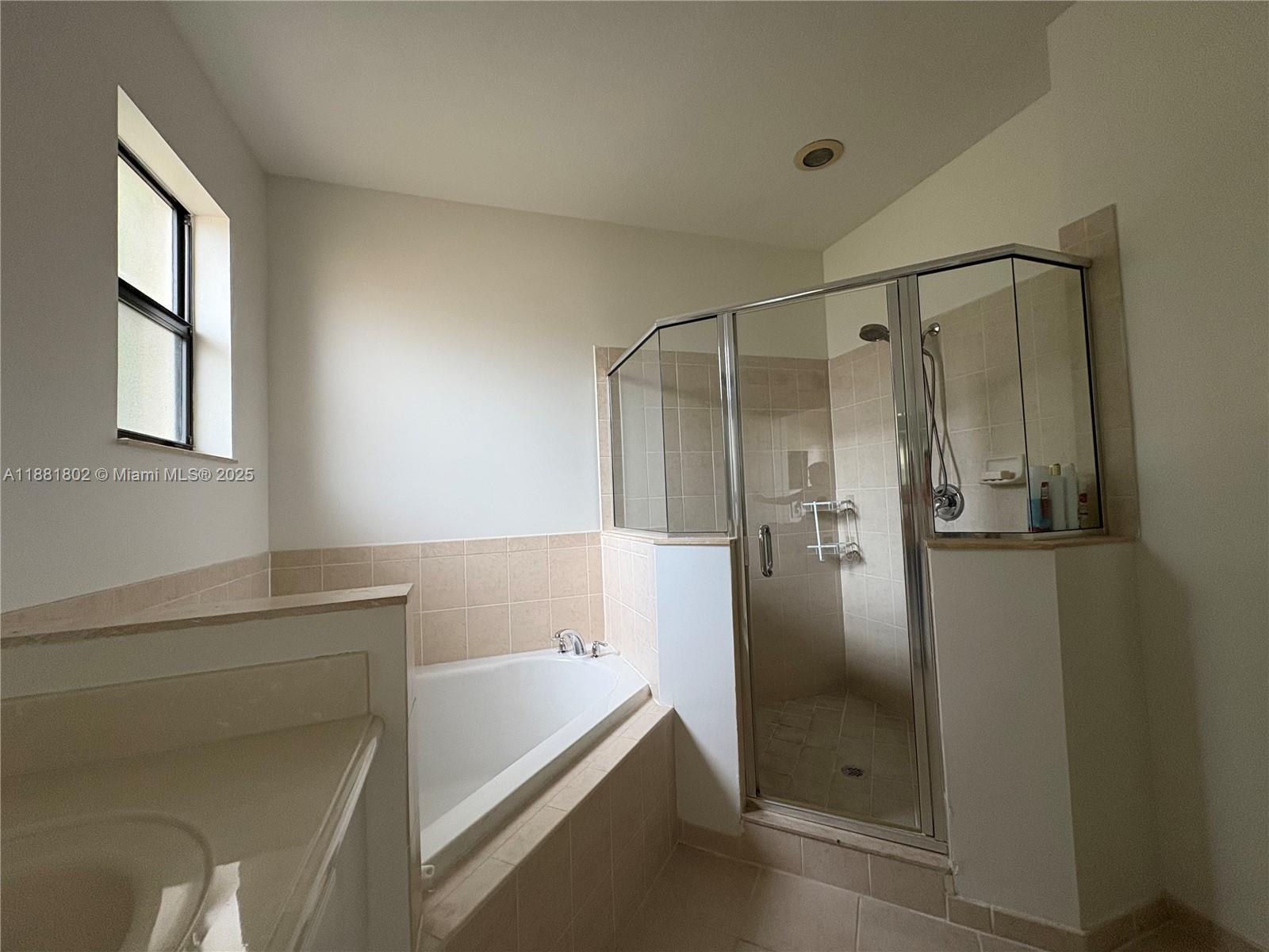 SILVER PALM EAST SEC THRE - Residential