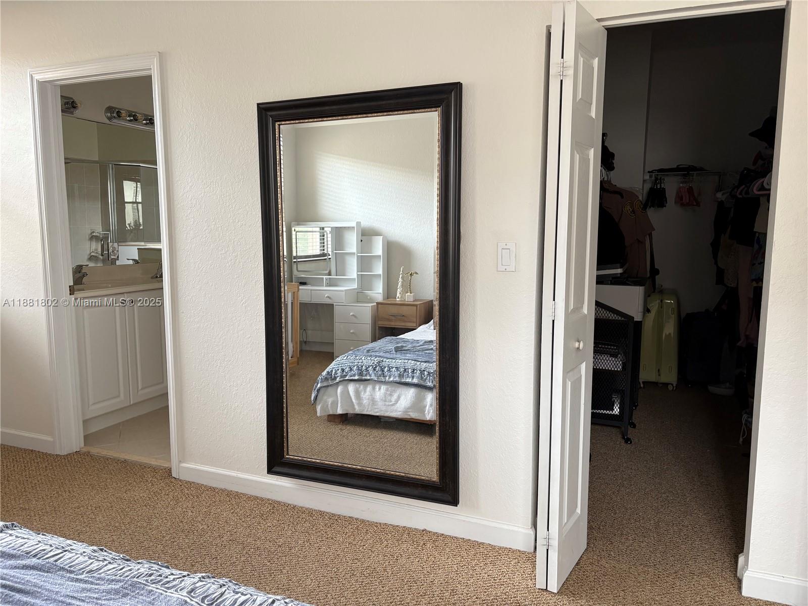 SILVER PALM EAST SEC THRE - Residential